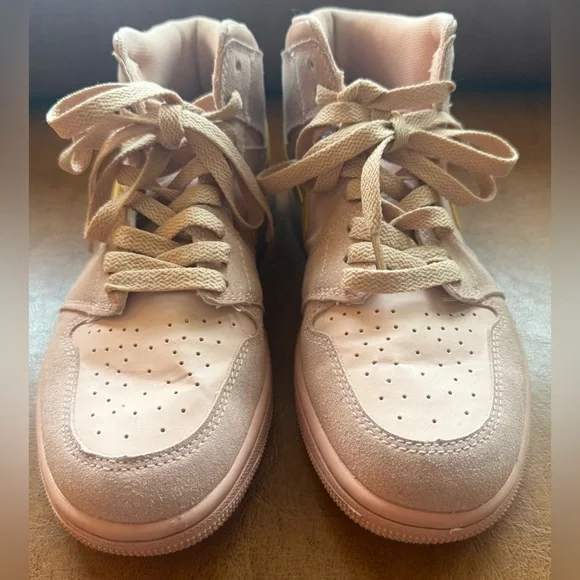 Nike Air Jordan 1 Mid SE GS Coral Stardust 5Y Women’s 6.5 Pink Gold - Picture 4 of 9